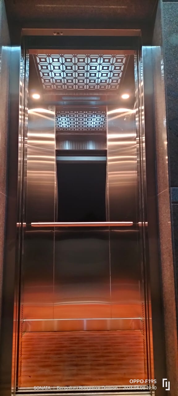 Sonata Elevator - Interior